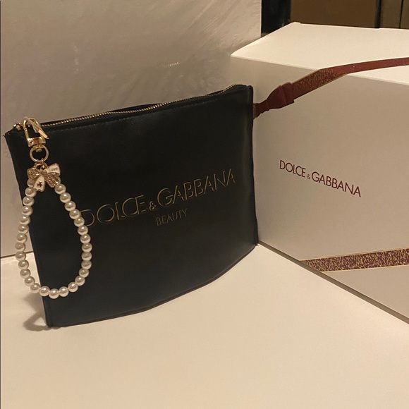 Dolce & Gabbana Black Logo Pouch - Picture 7 of 14